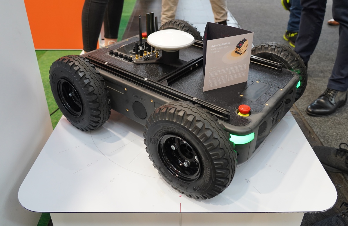 Il rover sviluppato da Avular Autopilots è pensato per portare in campo sensori utili al monitoraggio delle colture